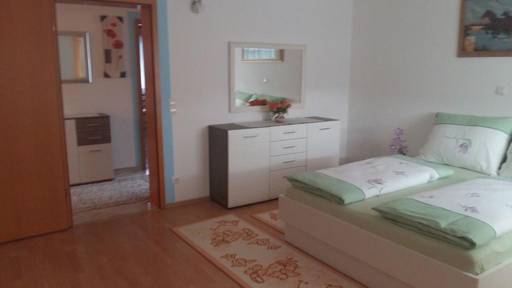 Apartments M&M Terzic Porec Exterior photo