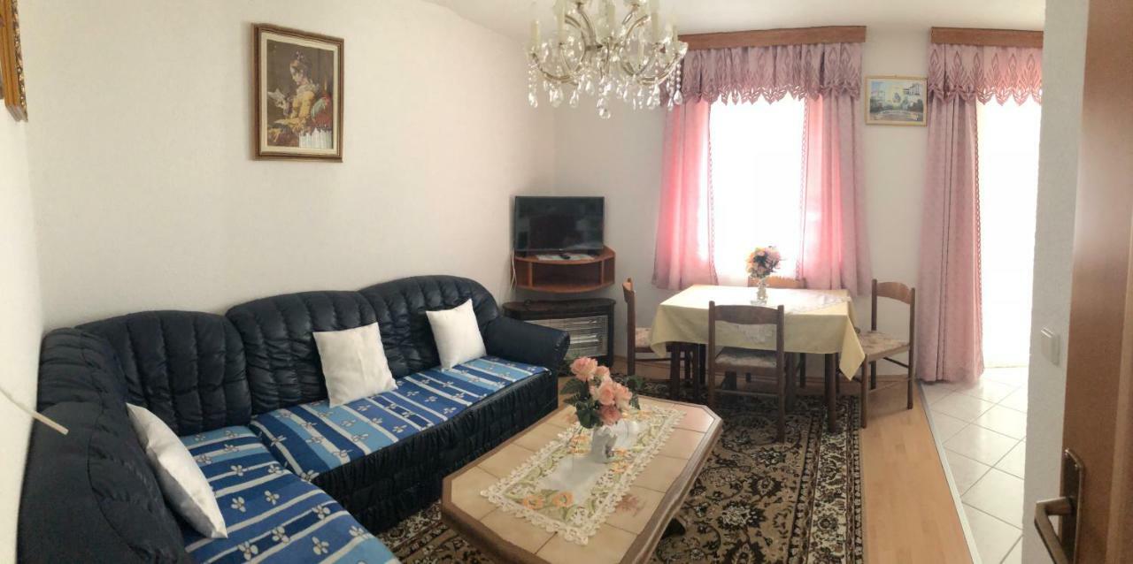 Apartments M&M Terzic Porec Exterior photo